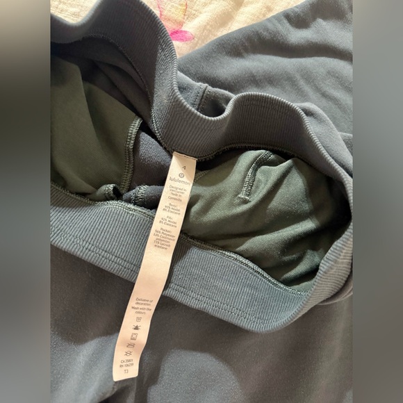 Lululemon Every Moment Pant ✨✨ - Picture 4 of 11